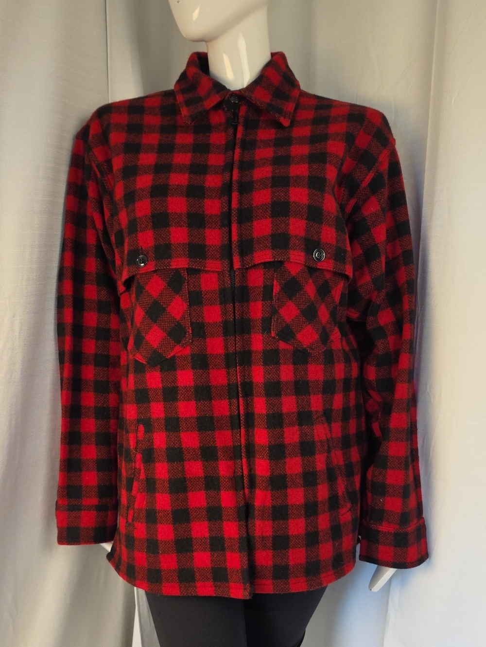 Johnson Woolen Mills Red and Black Buffalo Plaid Zip-up CruiserJacket Size XL